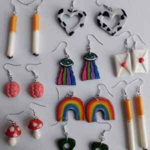 arcilla aretes personalizados